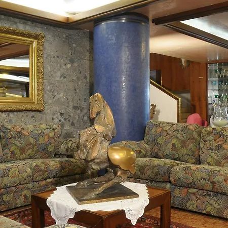 Posta - Famiglia Pra Dal 1866 A Caprile Аллеге