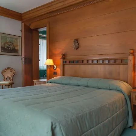 Hotel Posta - Famiglia Pra Dal 1866 A Caprile Alleghe
