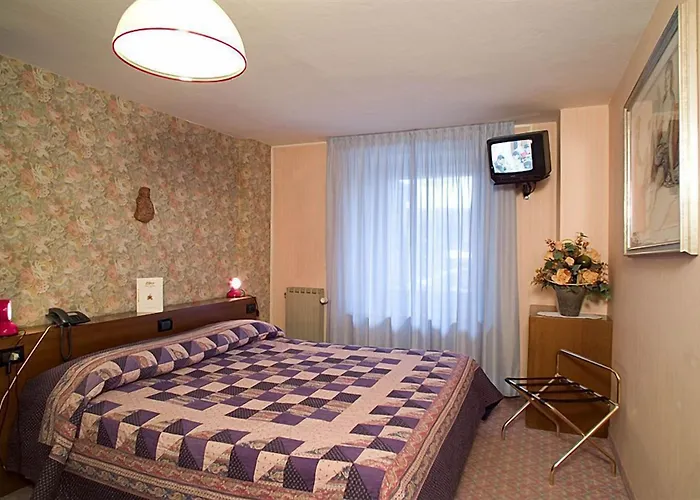 Posta - Famiglia Pra Dal 1866 A Caprile Ξενοδοχείο 4*