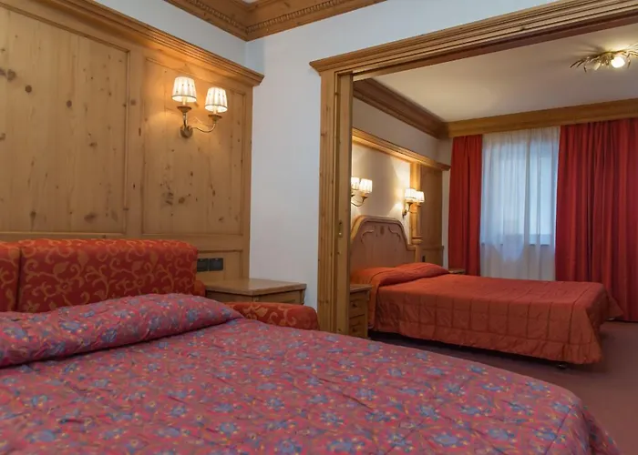 Ξενοδοχείο Posta - Famiglia Pra Dal 1866 A Caprile 4*