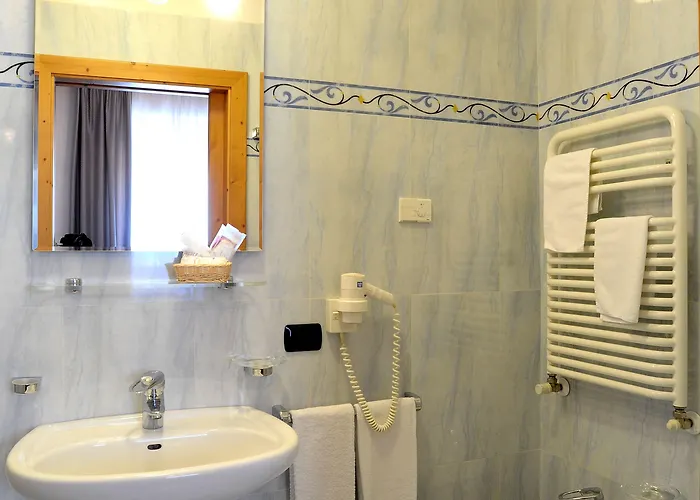 Posta - Famiglia Pra Dal 1866 A Caprile 4*