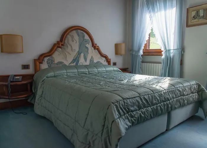 Posta - Famiglia Pra Dal 1866 A Caprile 4*